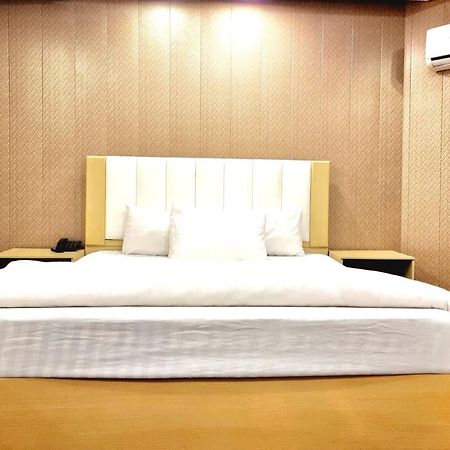 Hotel Visit Inn Executive Lahor Dış mekan fotoğraf